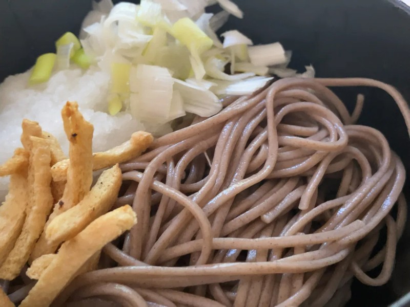 乾麺の十割蕎麦